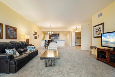 LUXURY HARBORFRONT CONDO WITH PANORAMIC VIEWS - FURNISHED & - photo 3