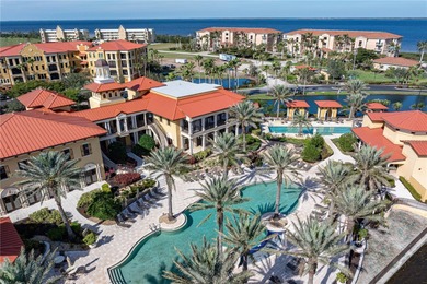 LUXURY HARBORFRONT CONDO WITH PANORAMIC VIEWS - FURNISHED & - photo 4