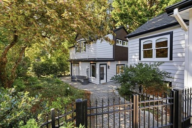 Rarely offered such a unique and special property- Heritage and - photo 3