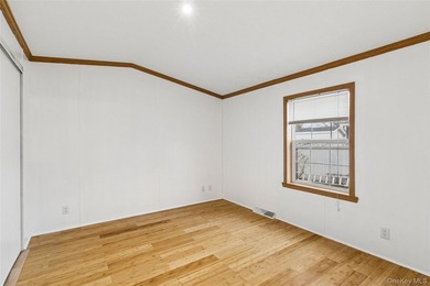 Recently renovated 2004 manufactured home located in a desirable - photo 21