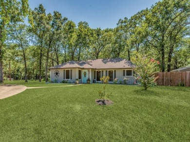 Lake Home For Sale in Gun Barrel City, Texas