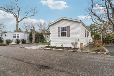 Recently renovated 2004 manufactured home located in a desirable - photo 35