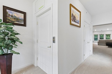 Welcome to 33 Greentree Court, a beautifully appointed - photo 8