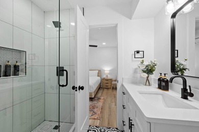 Gross Rental Income of $195,000 in the First Year! Fully - photo 39
