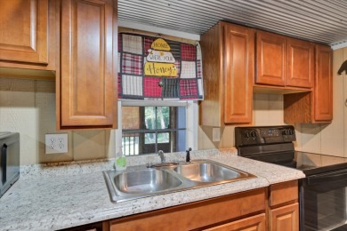 Charming Cottage With Screened Porch & Dock - photo 11