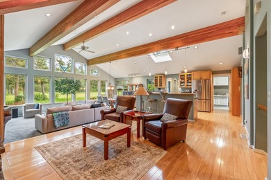 This furnished spacious, updated Meadows Golf Course home - photo 9