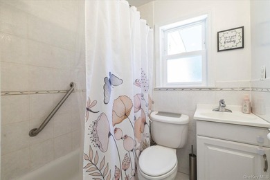 Welcome to 2589 Southard Avenue! This meticulously maintained - photo 12