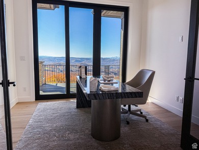 Discover unbeatable panoramic views of Deer Valley, the - photo 14