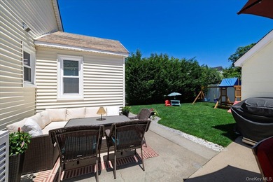 Welcome to 2589 Southard Avenue! This meticulously maintained - photo 21