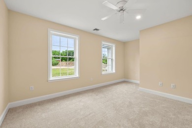 Welcome to Violette Estates! This beautiful new condo is ready - photo 28