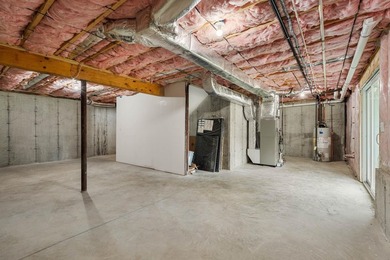 Welcome to Violette Estates! This beautiful new condo is ready - photo 38