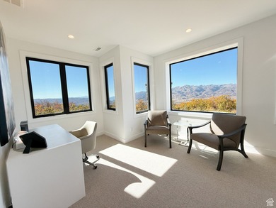 Discover unbeatable panoramic views of Deer Valley, the - photo 38