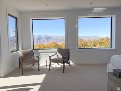 Discover unbeatable panoramic views of Deer Valley, the - photo 39