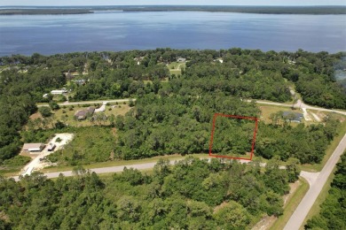 Lake Lot For Sale in Hawthorne, Florida
