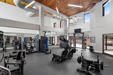 Fabulous 5th floor studio at The Falls Pinnacle, one of the best - photo 34