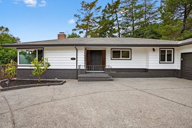 Nestled in the desirable Hills of Oakland, full of natural light - photo 1