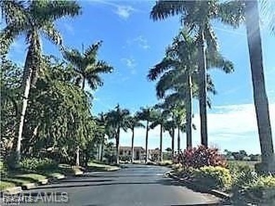 (private lake, pond, creek) Condo For Sale in Fort Myers Florida