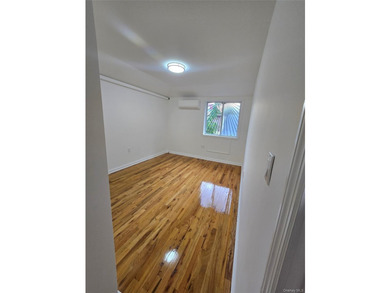 Amazing Legal 2 Dwelling Fully Renovated House, first floor 2 - photo 12