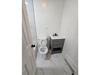 Amazing Legal 2 Dwelling Fully Renovated House, first floor 2 - photo 15