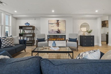 Located in Portland's desirable Eastern Waterfront, this