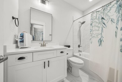 Hidden Grove is a tucked-away residential gem in the heart of - photo 32