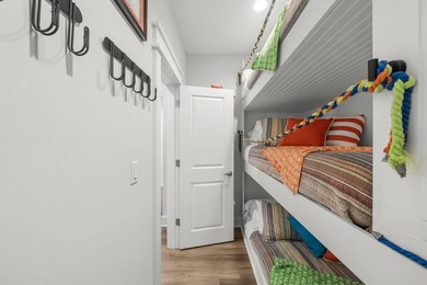 Hidden Grove is a tucked-away residential gem in the heart of - photo 34