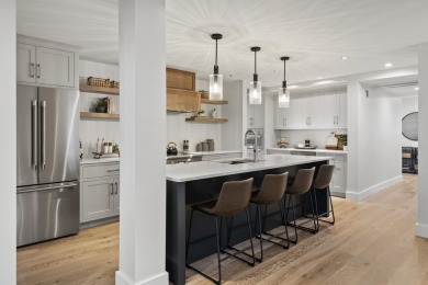 Located in Portland's desirable Eastern Waterfront, this