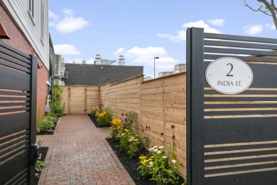 Located in Portland's desirable Eastern Waterfront, this