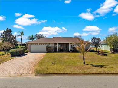 Dinner Lake - Highlands County Home For Sale in Sebring Florida