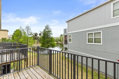 One or more photo(s) has been virtually staged. This end-unit - photo 14