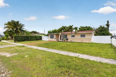 Motivated sellers! Welcome to this beautifully updated 4-bedroom - photo 1