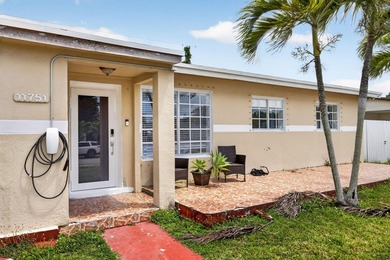 Motivated sellers! Welcome to this beautifully updated 4-bedroom - photo 4