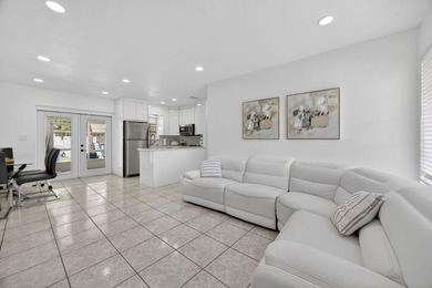 Motivated sellers! Welcome to this beautifully updated 4-bedroom - photo 6