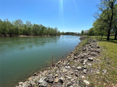 Current River Lot For Sale in Doniphan Missouri