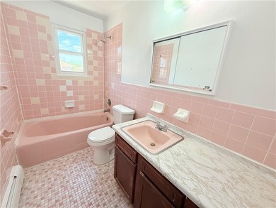 Welcome to this spacious and move-in ready single-family home in - photo 22