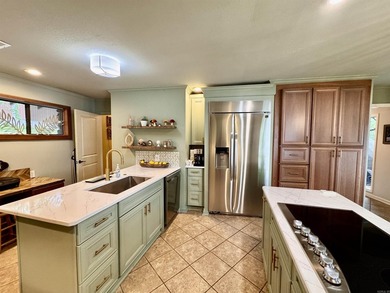 Lakefront Luxury on Lake Hamilton with Guest House, Storage - photo 8