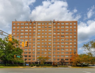 Enjoy easy living in this well-maintained 9th-floor condo at