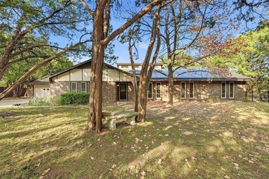 (private lake, pond, creek) Home For Sale in Dallas Texas