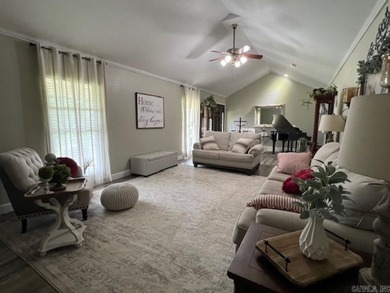 Beautiful Home with Awesome Views!! This 2,091+/- SF 2 Bedroom - photo 8