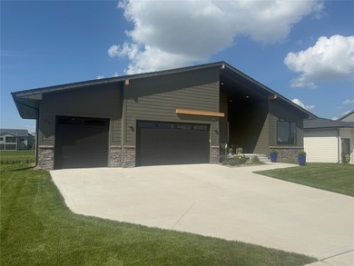 (private lake, pond, creek) Home For Sale in Waukee Iowa