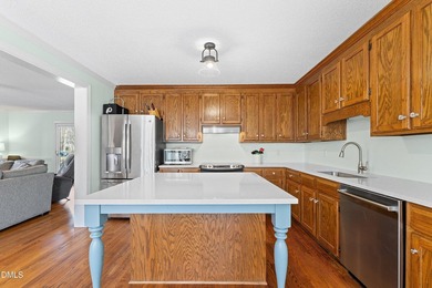 Motivated Sellers Beautiful home located in a well-established - photo 11
