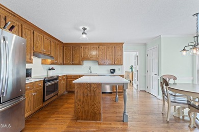Motivated Sellers Beautiful home located in a well-established - photo 13