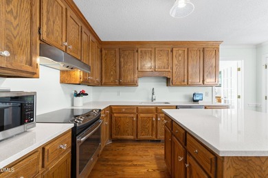 Motivated Sellers Beautiful home located in a well-established - photo 14