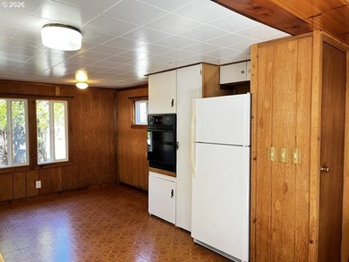 Situated on a desirable corner lot, this 0.15-acre property - photo 16