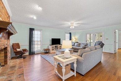 Motivated Sellers Beautiful home located in a well-established - photo 18