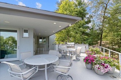 This stunning ranch home, designed by James R. Dresser in the - photo 19