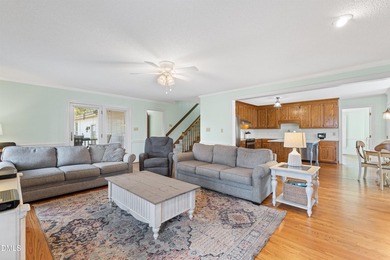 Motivated Sellers Beautiful home located in a well-established - photo 19