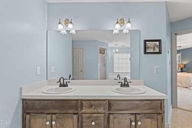 Motivated Sellers Beautiful home located in a well-established - photo 39