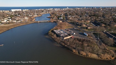 Attention builders and investors: Riverfront property is very - photo 7