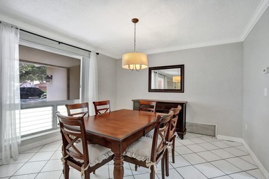 A large lot, waterfront, great living space, and Cooper City - photo 9